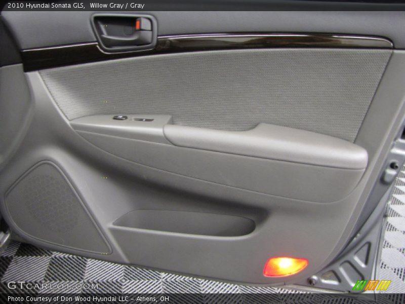 Willow Gray / Gray 2010 Hyundai Sonata GLS