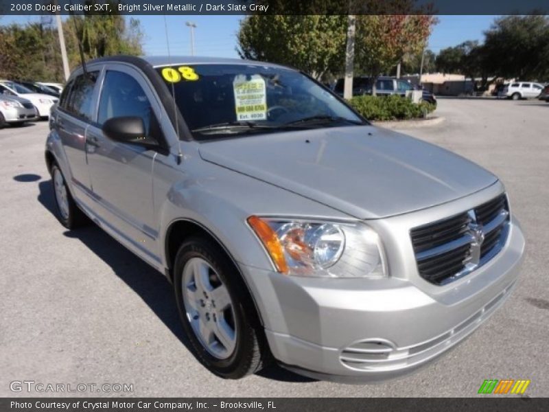 Front 3/4 View of 2008 Caliber SXT