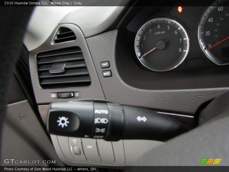 Willow Gray / Gray 2010 Hyundai Sonata GLS