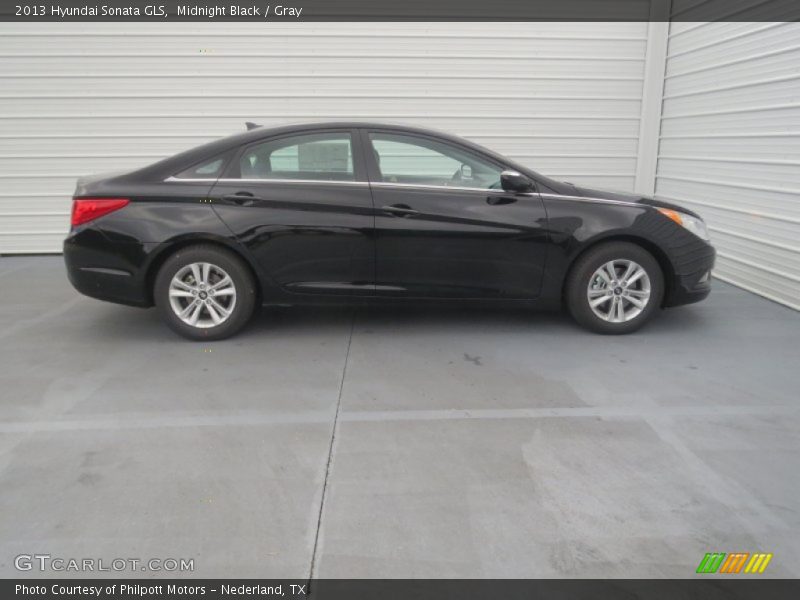 Midnight Black / Gray 2013 Hyundai Sonata GLS