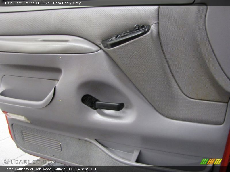 Door Panel of 1995 Bronco XLT 4x4