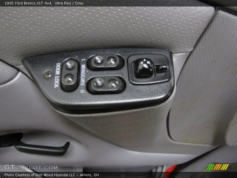 Controls of 1995 Bronco XLT 4x4