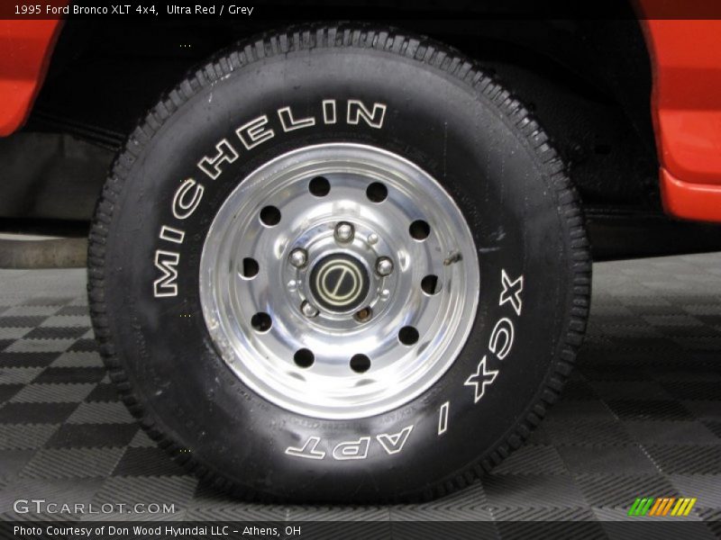 Ultra Red / Grey 1995 Ford Bronco XLT 4x4