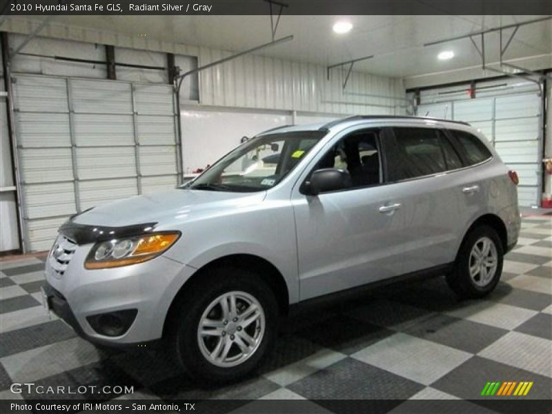 Radiant Silver / Gray 2010 Hyundai Santa Fe GLS