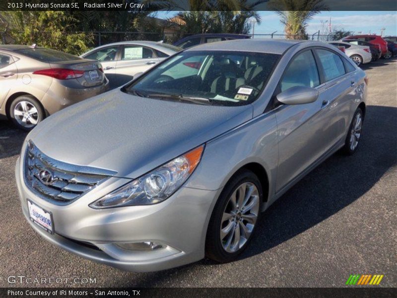Radiant Silver / Gray 2013 Hyundai Sonata SE