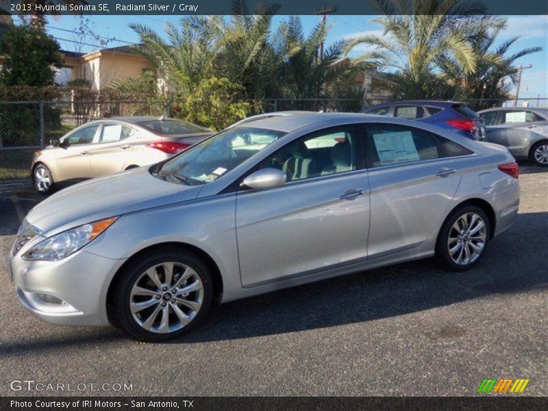 Radiant Silver / Gray 2013 Hyundai Sonata SE