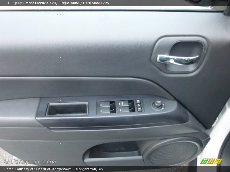 Bright White / Dark Slate Gray 2012 Jeep Patriot Latitude 4x4