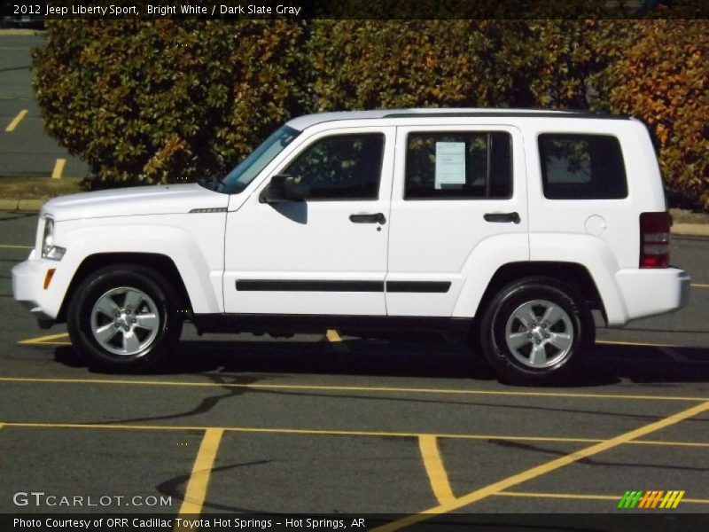 Bright White / Dark Slate Gray 2012 Jeep Liberty Sport