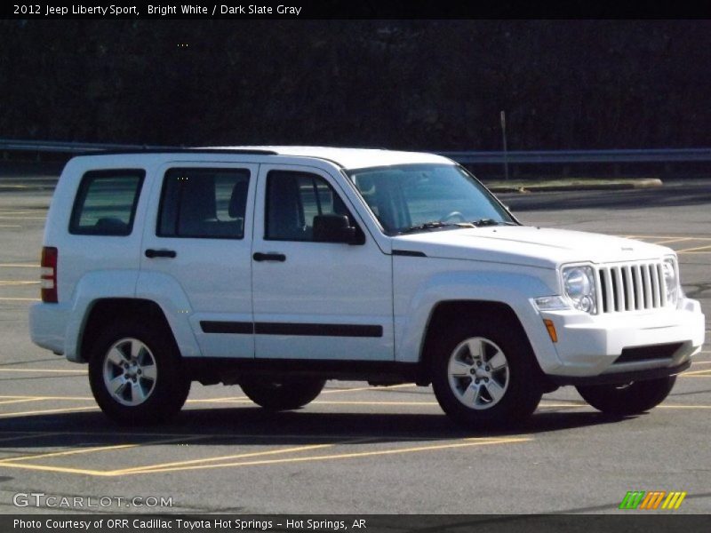 Bright White / Dark Slate Gray 2012 Jeep Liberty Sport