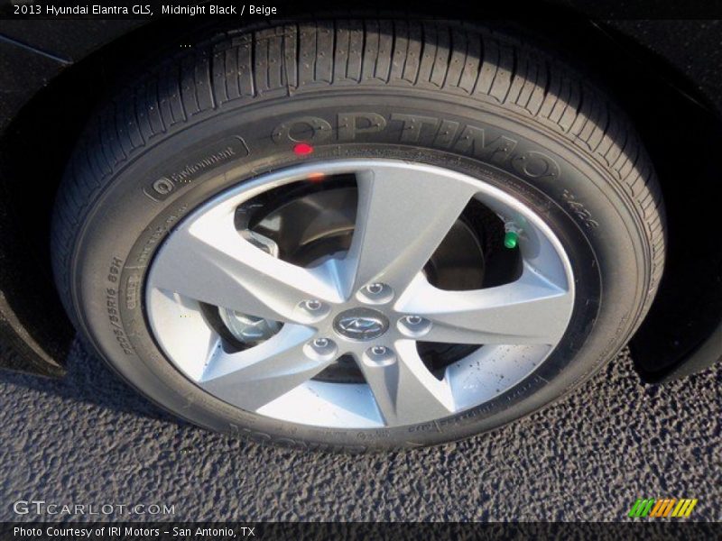 Midnight Black / Beige 2013 Hyundai Elantra GLS