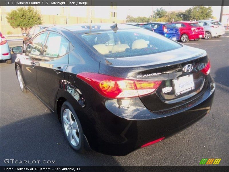 Midnight Black / Beige 2013 Hyundai Elantra GLS