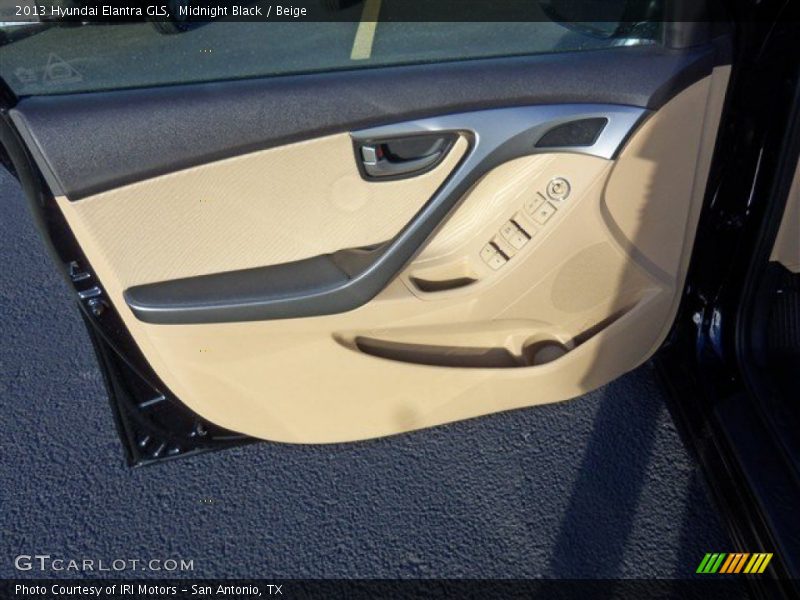 Midnight Black / Beige 2013 Hyundai Elantra GLS