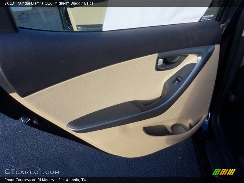 Midnight Black / Beige 2013 Hyundai Elantra GLS