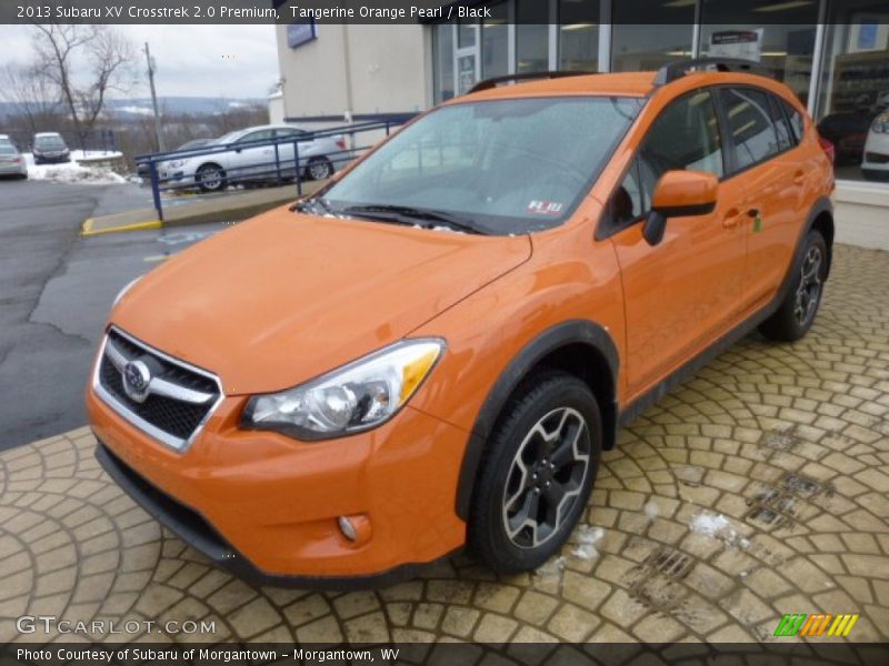 Front 3/4 View of 2013 XV Crosstrek 2.0 Premium