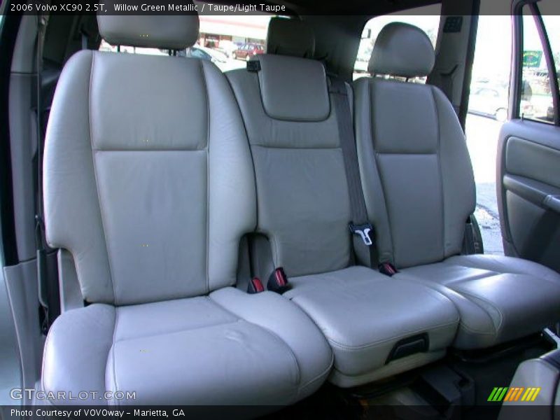 Rear Seat of 2006 XC90 2.5T