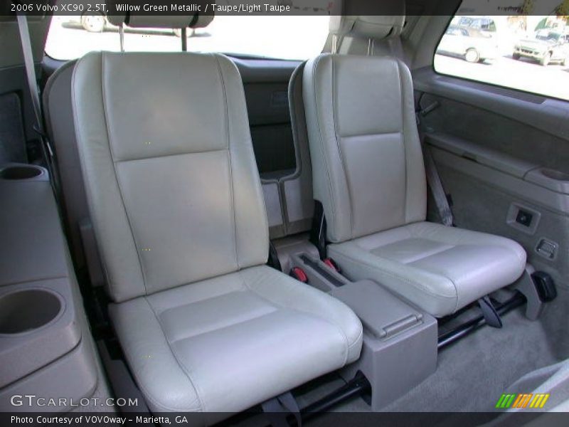 Rear Seat of 2006 XC90 2.5T