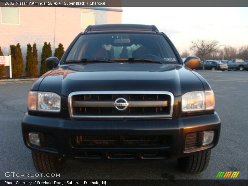 Super Black / Charcoal 2003 Nissan Pathfinder SE 4x4