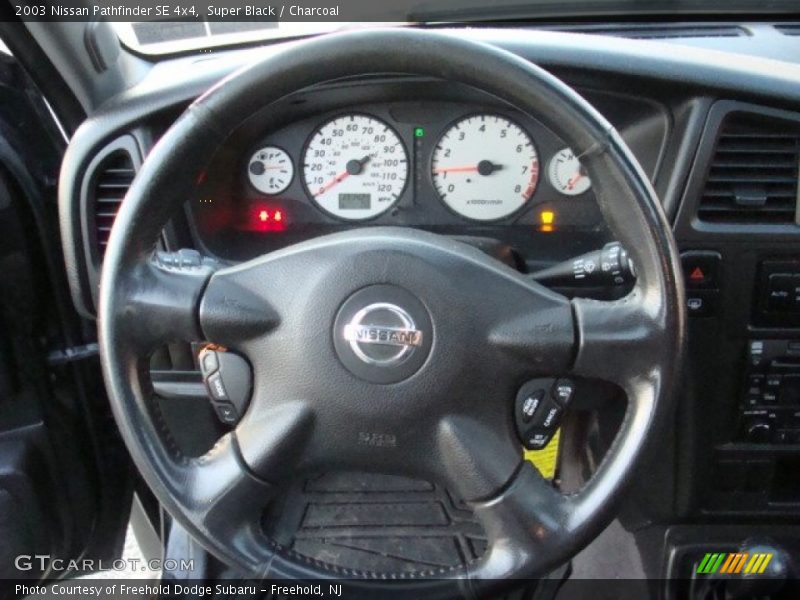 Super Black / Charcoal 2003 Nissan Pathfinder SE 4x4