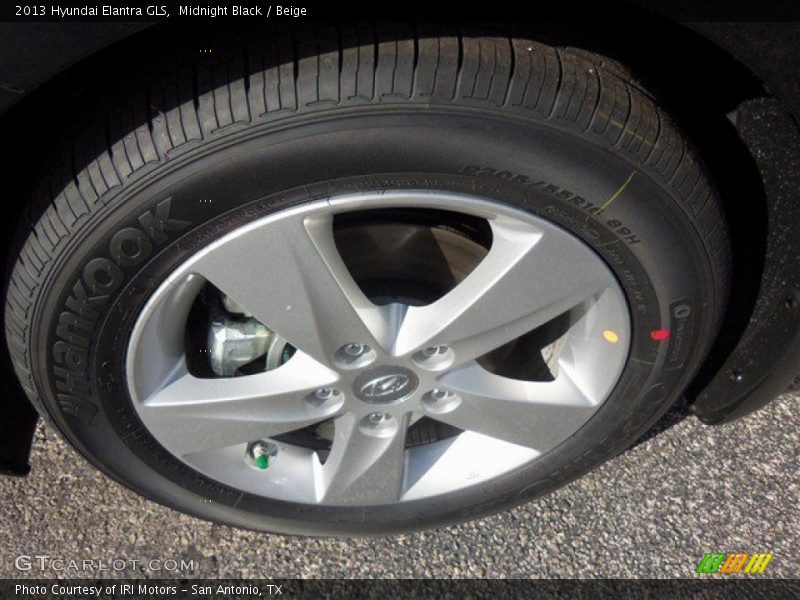 Midnight Black / Beige 2013 Hyundai Elantra GLS