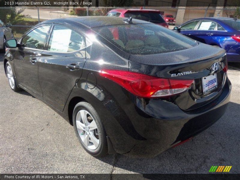 Midnight Black / Beige 2013 Hyundai Elantra GLS