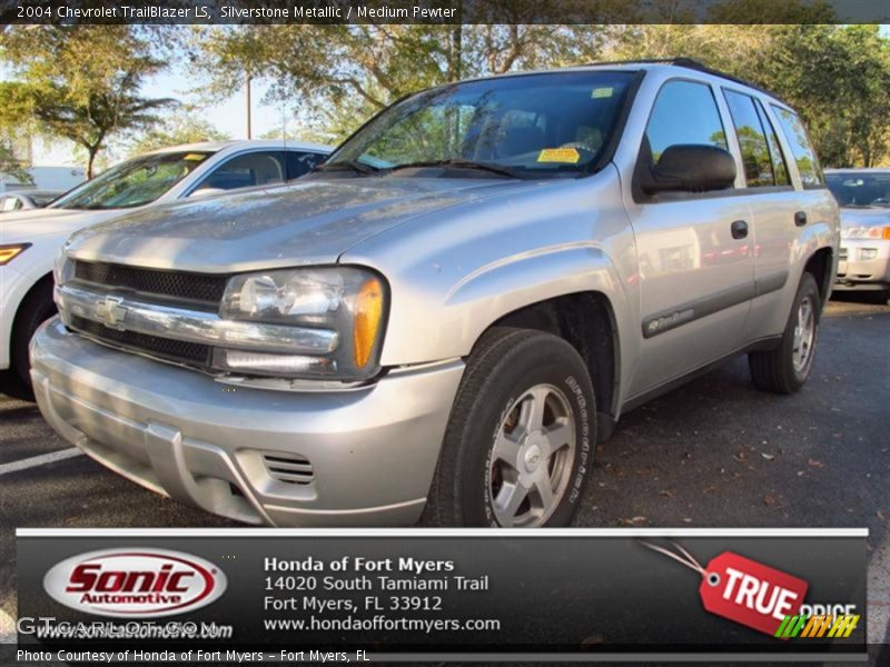 Silverstone Metallic / Medium Pewter 2004 Chevrolet TrailBlazer LS