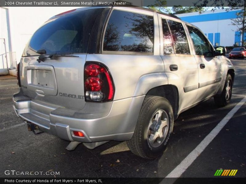 Silverstone Metallic / Medium Pewter 2004 Chevrolet TrailBlazer LS