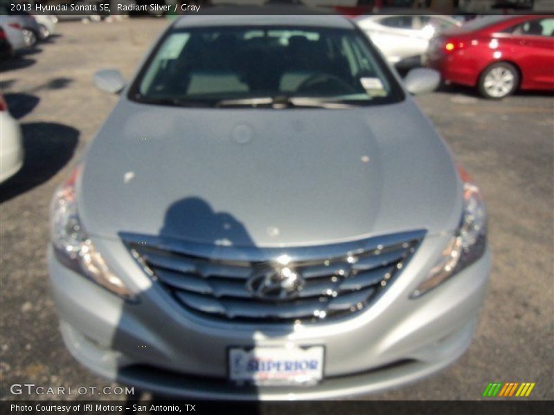 Radiant Silver / Gray 2013 Hyundai Sonata SE