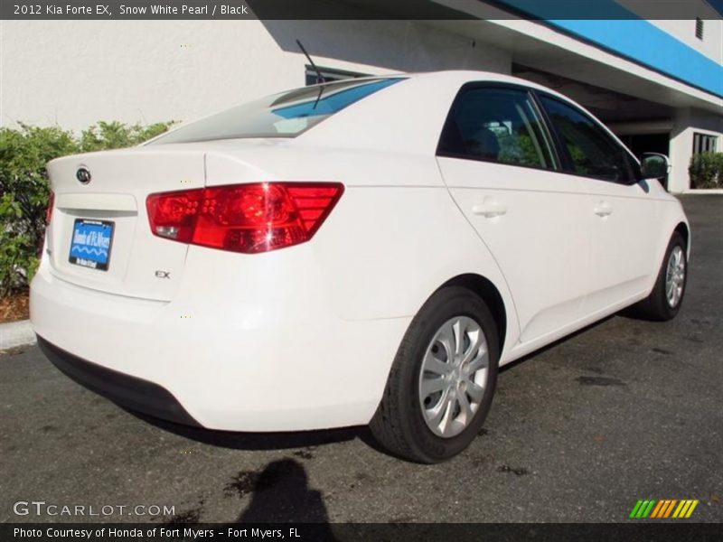 Snow White Pearl / Black 2012 Kia Forte EX