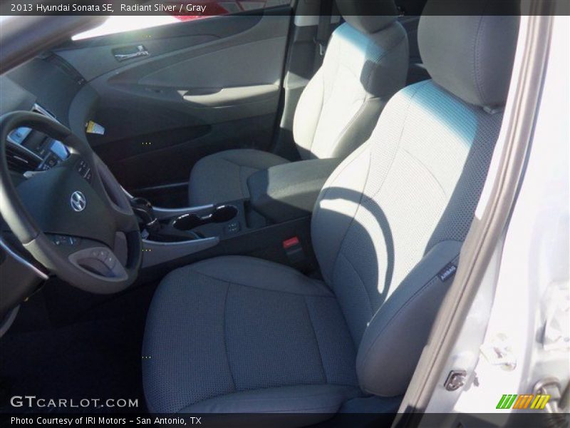 Radiant Silver / Gray 2013 Hyundai Sonata SE