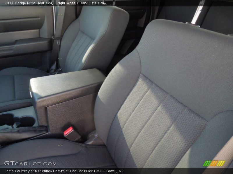 Bright White / Dark Slate Gray 2011 Dodge Nitro Heat 4x4