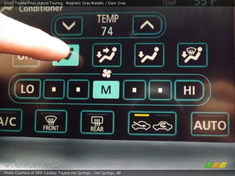 Controls of 2007 Prius Hybrid Touring