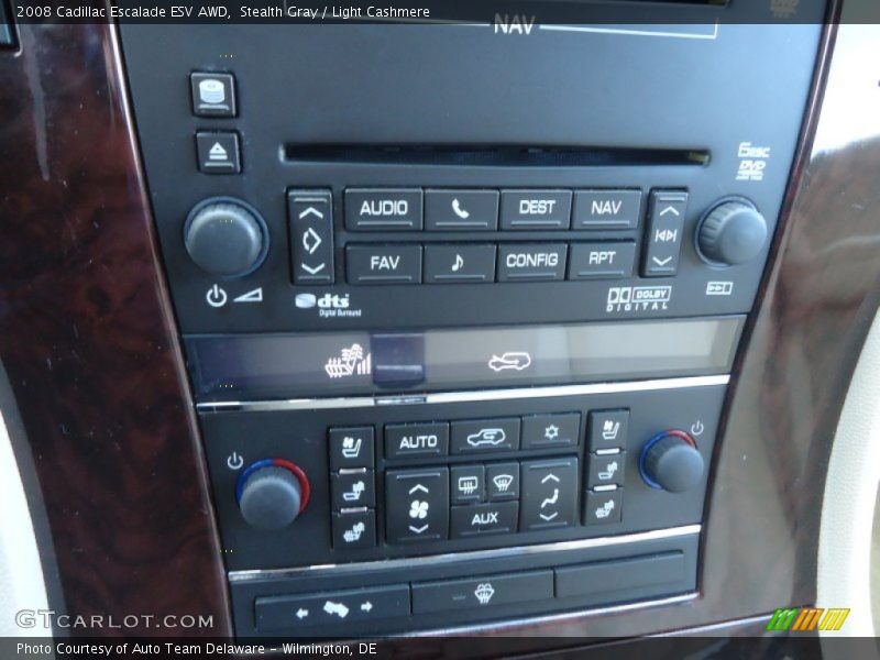 Controls of 2008 Escalade ESV AWD