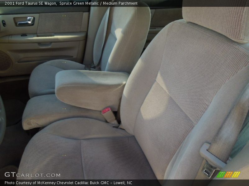 Spruce Green Metallic / Medium Parchment 2001 Ford Taurus SE Wagon