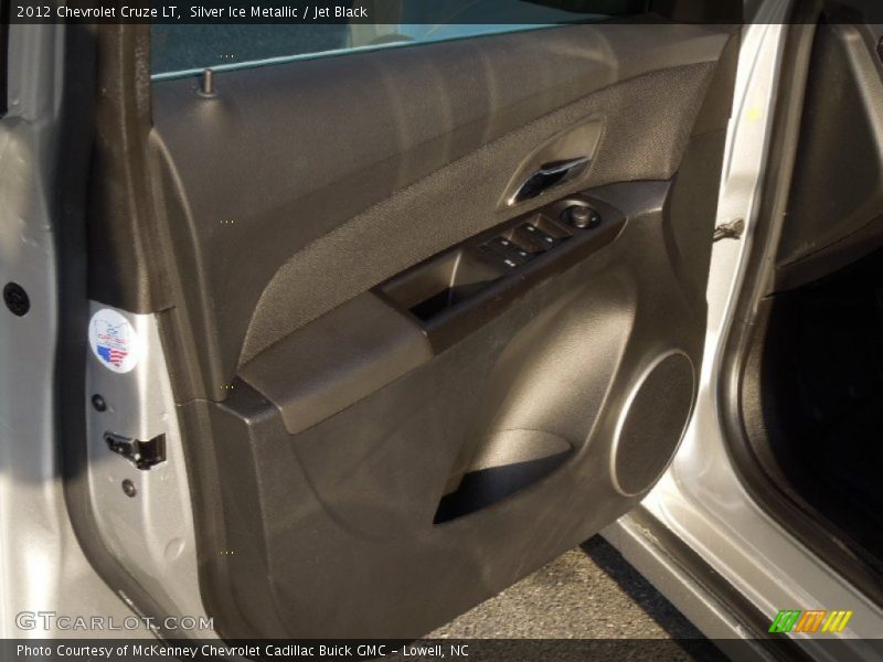 Silver Ice Metallic / Jet Black 2012 Chevrolet Cruze LT