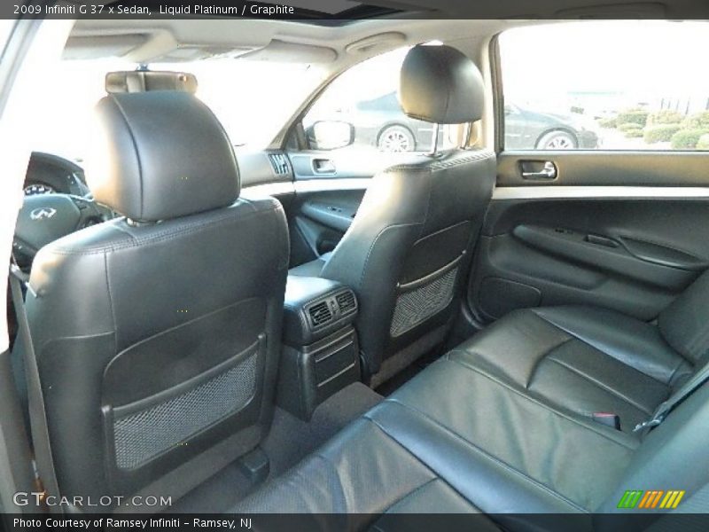 Liquid Platinum / Graphite 2009 Infiniti G 37 x Sedan