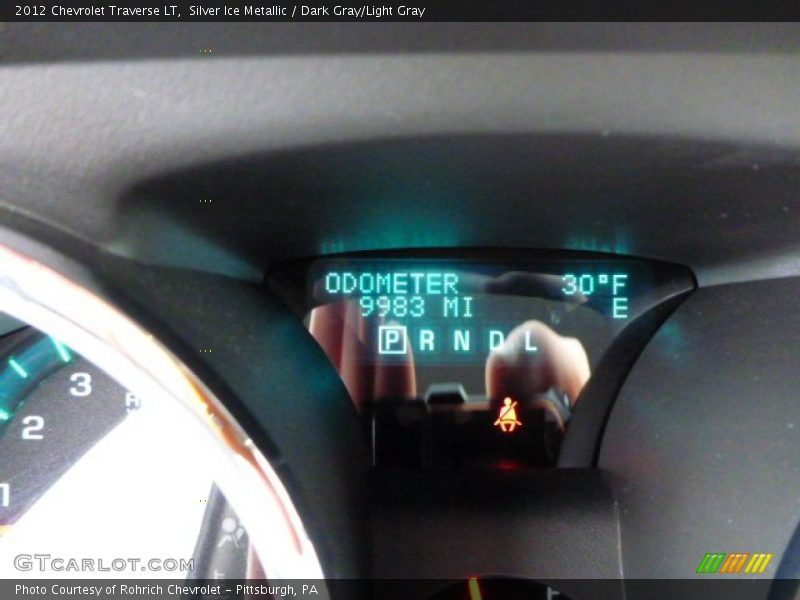 Silver Ice Metallic / Dark Gray/Light Gray 2012 Chevrolet Traverse LT