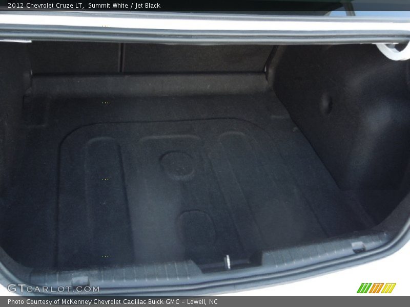 Summit White / Jet Black 2012 Chevrolet Cruze LT