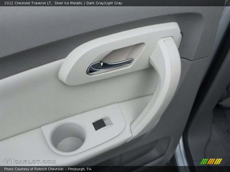Silver Ice Metallic / Dark Gray/Light Gray 2012 Chevrolet Traverse LT