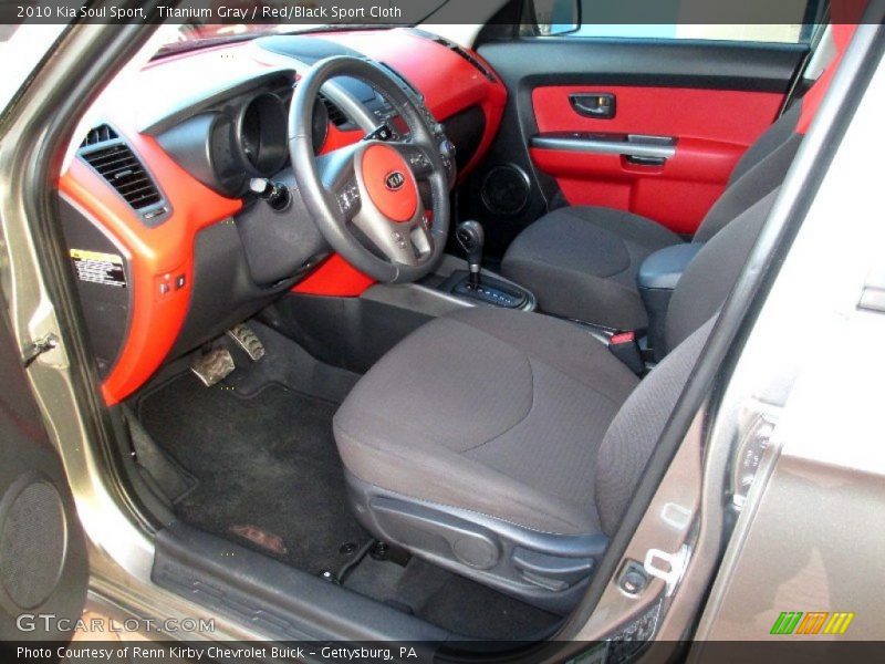 Titanium Gray / Red/Black Sport Cloth 2010 Kia Soul Sport