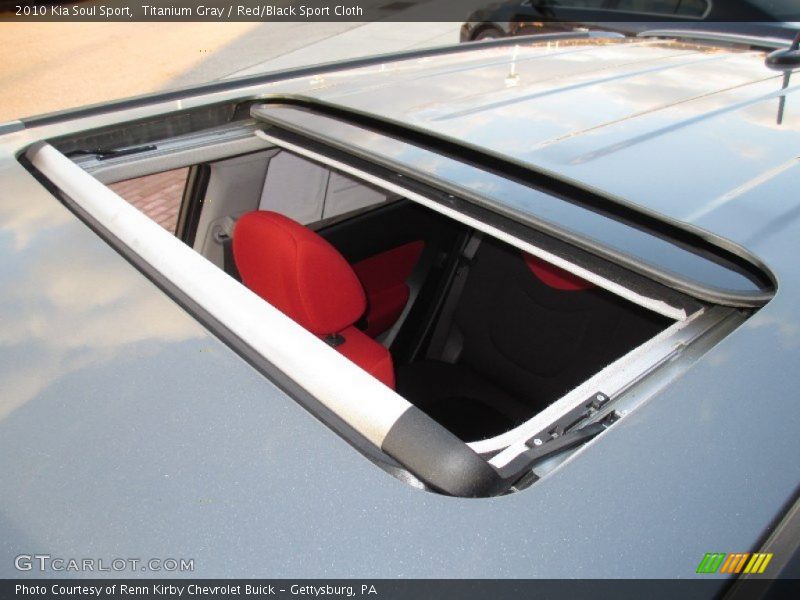 Titanium Gray / Red/Black Sport Cloth 2010 Kia Soul Sport