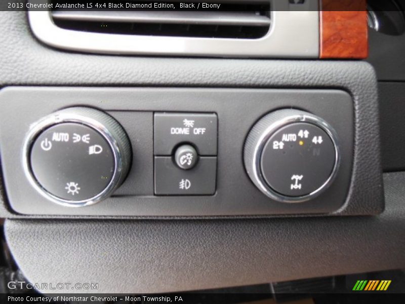 Black / Ebony 2013 Chevrolet Avalanche LS 4x4 Black Diamond Edition