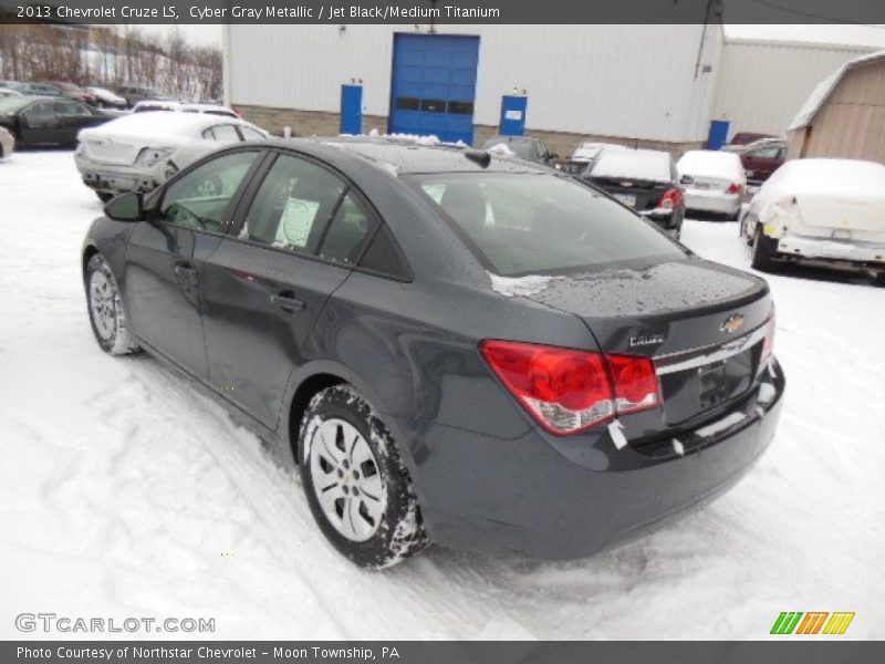 Cyber Gray Metallic / Jet Black/Medium Titanium 2013 Chevrolet Cruze LS