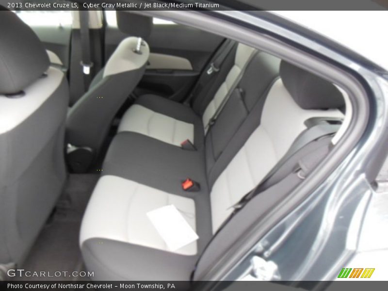 Cyber Gray Metallic / Jet Black/Medium Titanium 2013 Chevrolet Cruze LS