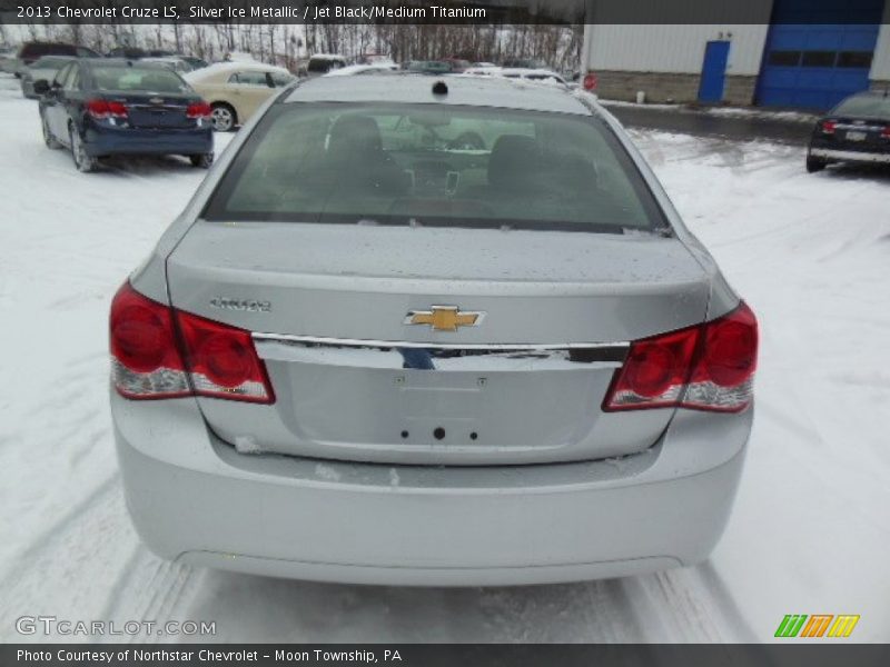 Silver Ice Metallic / Jet Black/Medium Titanium 2013 Chevrolet Cruze LS