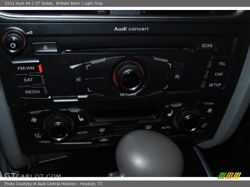 Brilliant Black / Light Gray 2011 Audi A4 2.0T Sedan