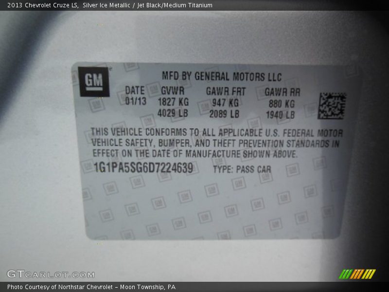 Silver Ice Metallic / Jet Black/Medium Titanium 2013 Chevrolet Cruze LS