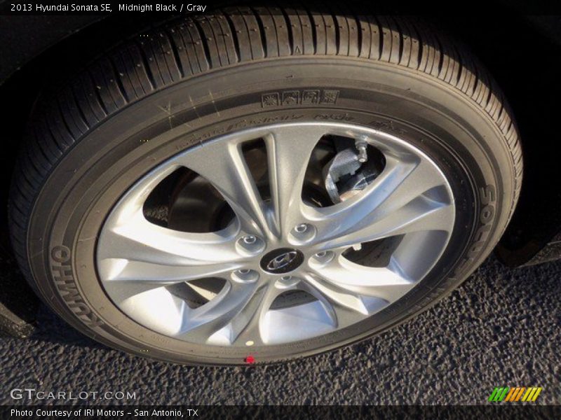 Midnight Black / Gray 2013 Hyundai Sonata SE
