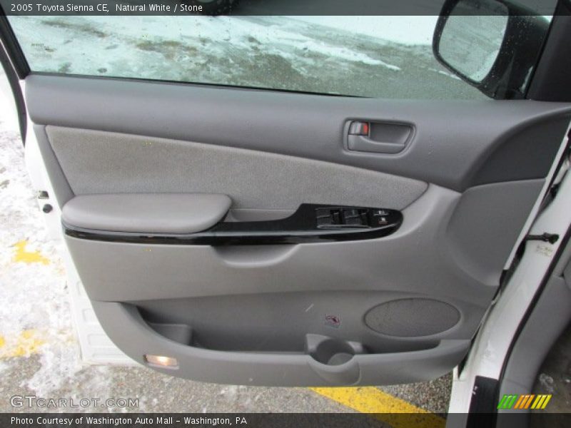 Natural White / Stone 2005 Toyota Sienna CE