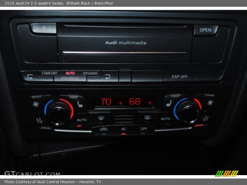 Controls of 2010 S4 3.0 quattro Sedan