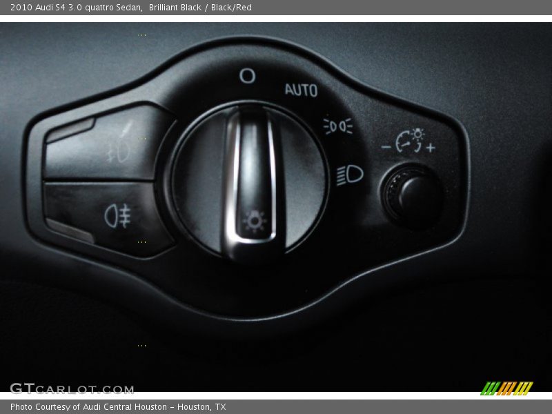 Controls of 2010 S4 3.0 quattro Sedan